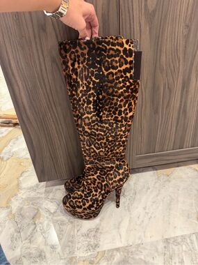 Stuart Weitzman Leopard Print Knee-High Women's Stiletto Boots